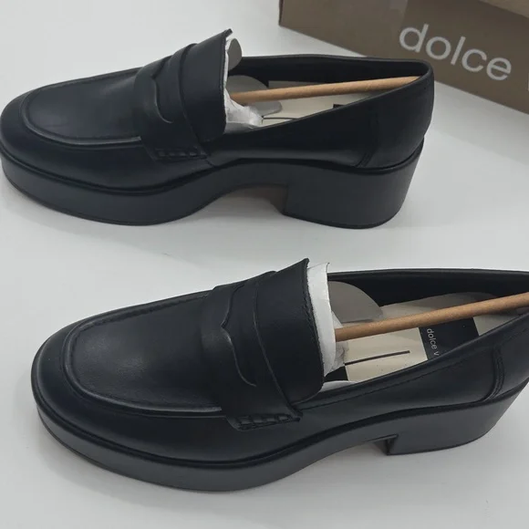 Classic Black Leather Loafers NEW - Picture 5 of 16